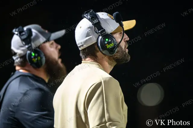 Photo 15 of 42 from 9. Coaches, Woodruff vs. Clinton
