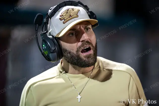 Photo 41 of 42 from 9. Coaches, Woodruff vs. Clinton