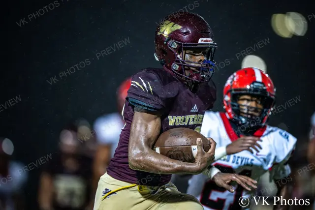 Photo 25 of 249 from 3. Football Action, Woodruff vs. Clinton