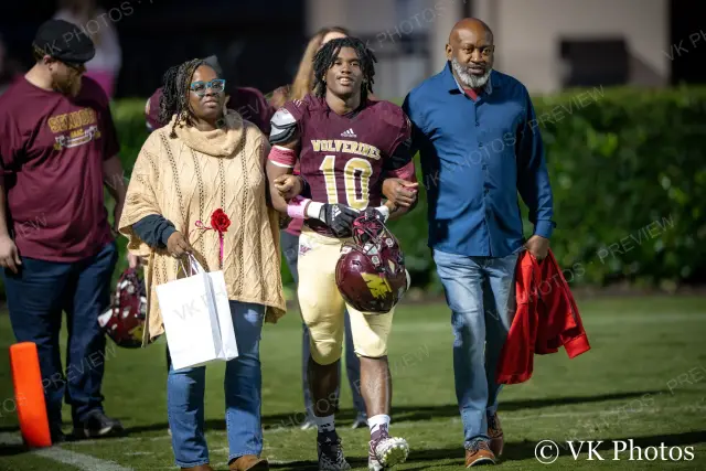Photo 2 of 117 from 1. Seniors, Woodruff vs. Clinton